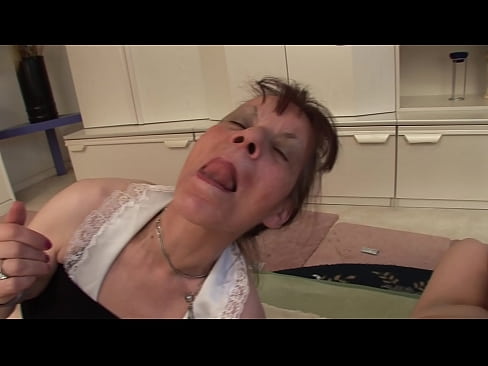 ❤️ İki nənənin və bir babanın üçlü var ❤ Sərt porno az.sex-porntube.ru ❌️