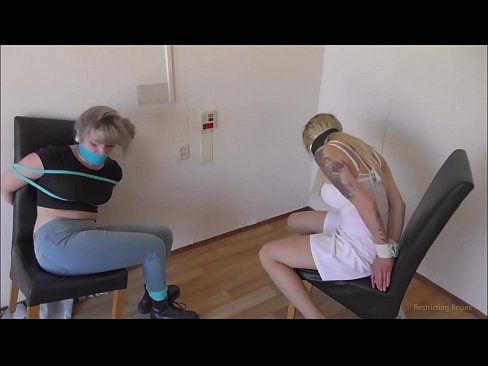 ❤️ Asılı / bağlanmış və ağzı bağlanmış / çətinlik içində olan qız ❤ Sərt porno az.sex-porntube.ru ❌️